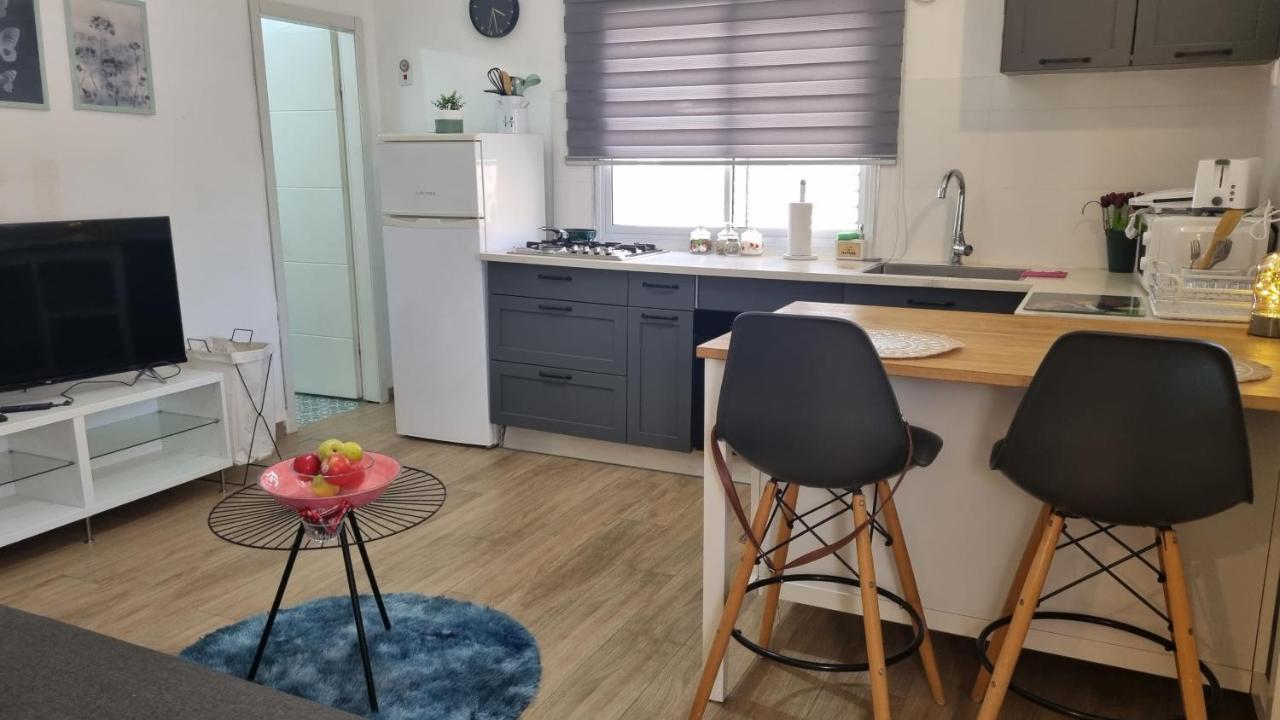 Stylish Quiet And Central Rehovot Exterior foto