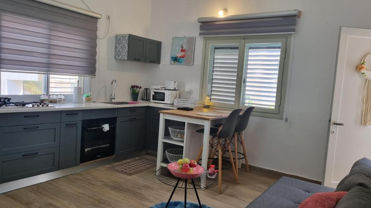 Stylish Quiet And Central Rehovot Exterior foto